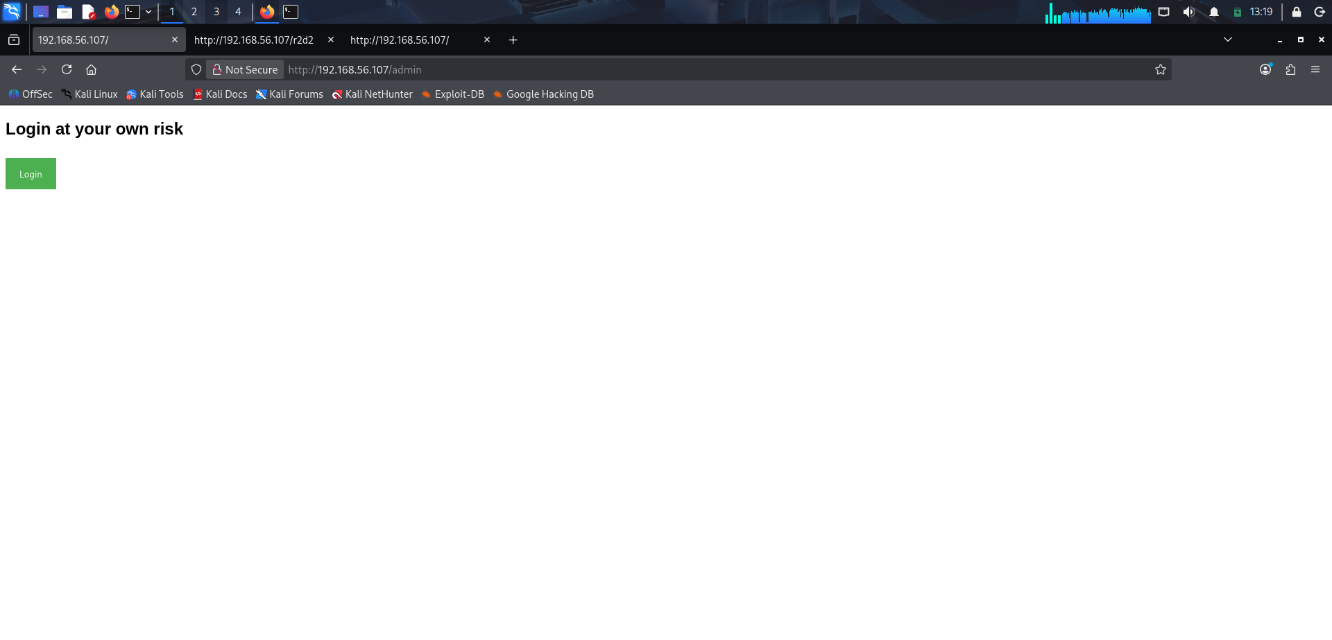 Acceso al panel de administración en /admin